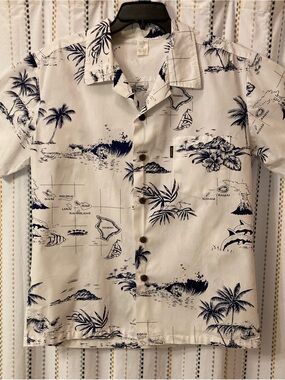 Men's White Hawaiian Print Short-Sleeve Button-Down Shirt - Navy Print